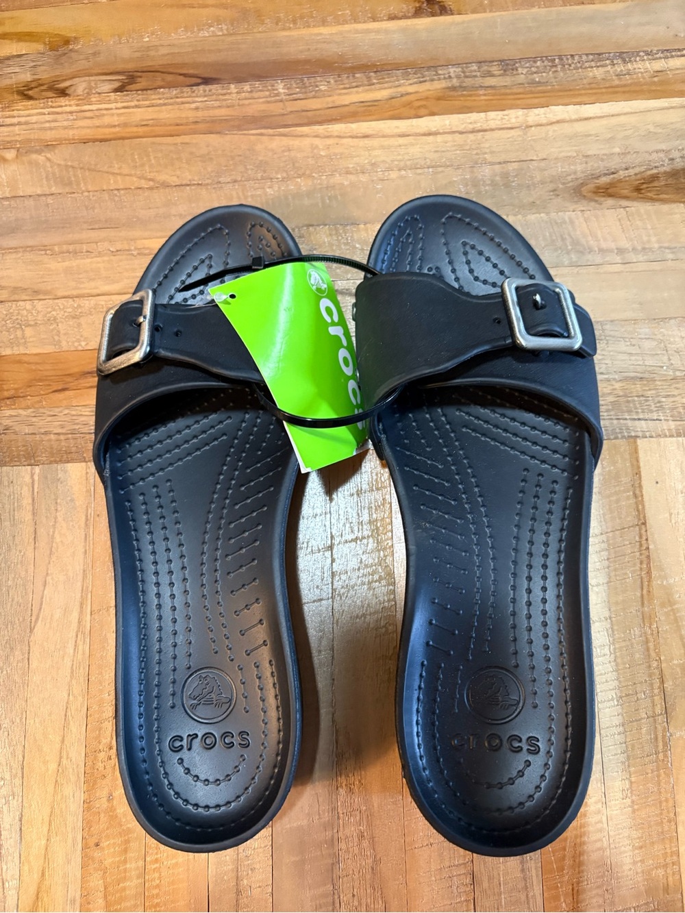 CROCS Black Women's Sarah Sandals with Buckle